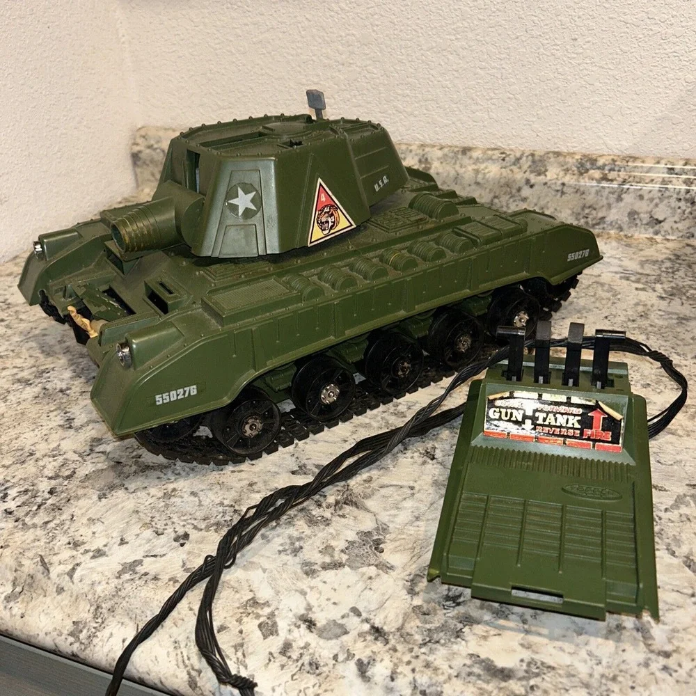 1961 Deluxe Reading Tiger‎ Tank Battery Operated Tank Parts Or Repair